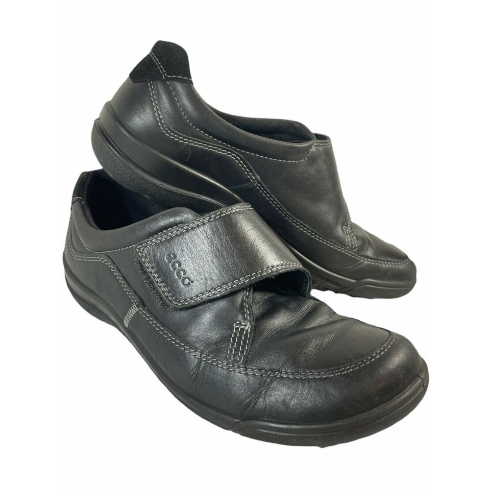 Ecco Black Strap Leather Loafer Shoes  with Women’s size 37 US 6.5 Comfort Shoe